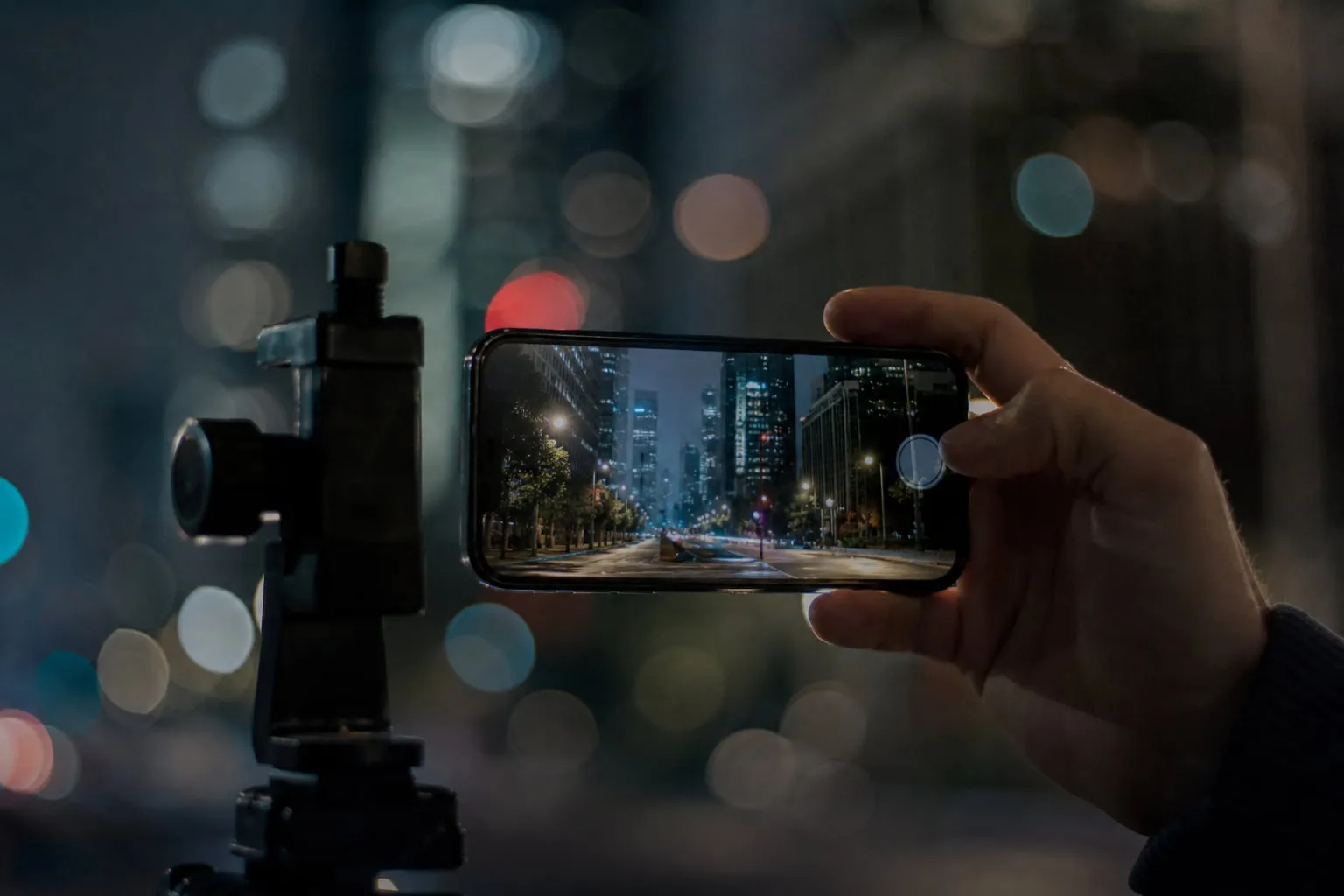 Como filmar com celular à noite sem ruído e sombras