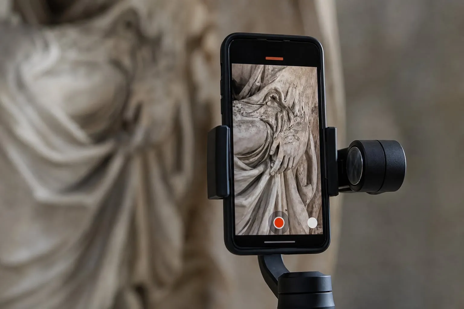Vídeo vertical para museu: câmera, texto e montagem